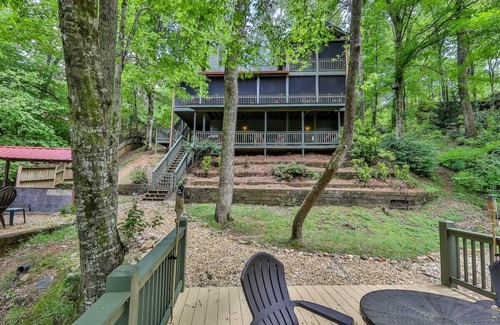 Ellijay Cabin | Luxury River Oasis -3 Master Suites - 3 Fireplaces Hot Tub! 195/Night