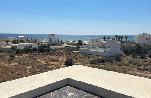 Rejiche Apartment | Luxury Rooftop Wifi, Ac, Outdoor Barbecue