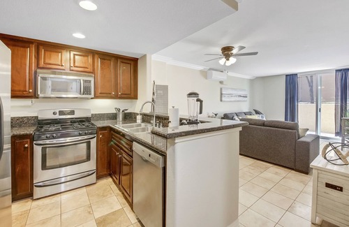 University City Condo | Luxury San Diego Suite Near Ocean!
