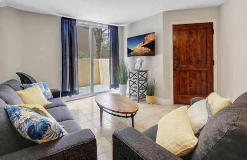 University City Condo | Luxury San Diego Suite Near Ocean!