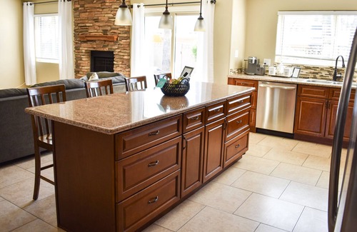 Raskin Estates House | Luxury Scottsdale Private Getaway w/Pool and Putting Green!