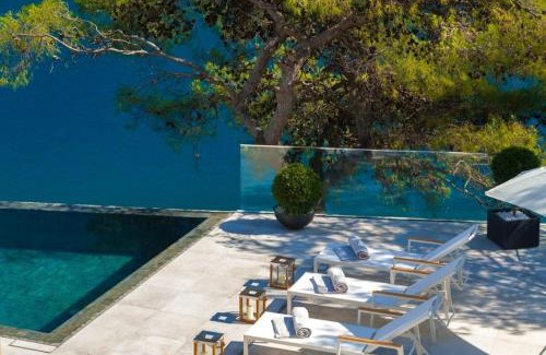 Selca Villa | Luxury Seafront Villa Prestige Brac with private pool, sauna and gym and private sea deck at the beach on Brac island