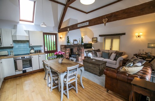 Fontwell House | Luxury self catering Barn Nr Goodwood.