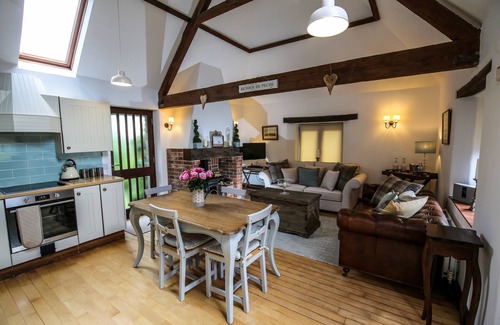 Fontwell House | Luxury self catering Barn Nr Goodwood.