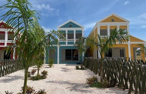 Tera Kora House | Luxury semi-detached villas, SUP boards, barbecue, and access to a shared pool