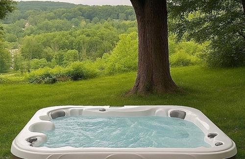 Mcafee Ski Chalet | Luxury Ski In-Out ● Mountain Creek ● Hot Tub ● Golf