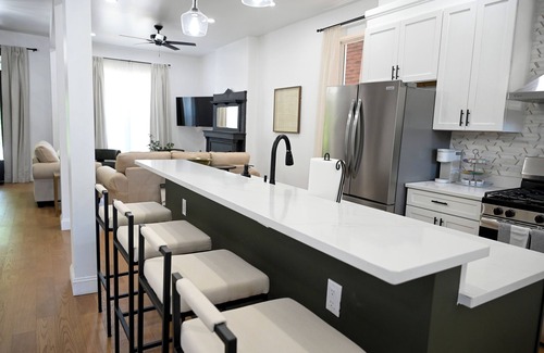The Gate House | Luxury St. Louis Home - 3BR/3.5BA Near Everything