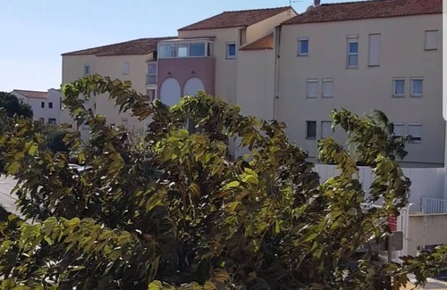 Carnon-Plage Apartment | Luxury standing feet in the water.