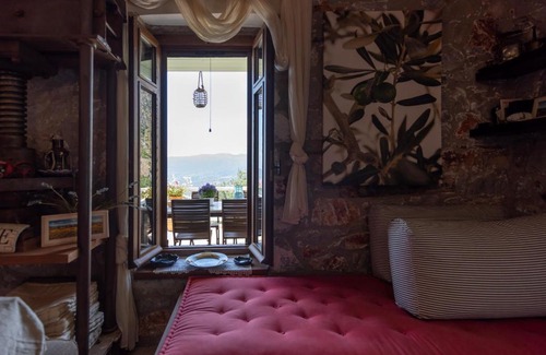 Diasella House | Luxury Stonehouse Verga