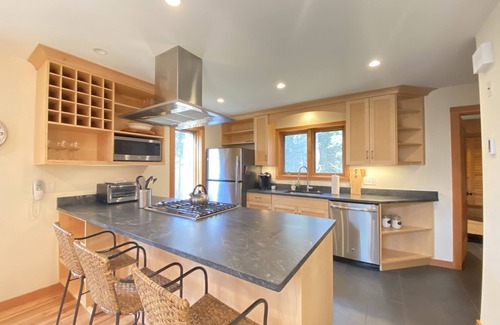 Winhall House | Luxury Stratton-Area Mountain House minutes from the lodge