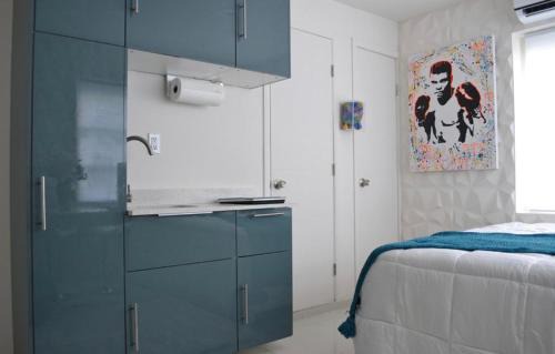 Downtown Hollywood Apartment | Luxury Studio Apartment IN Downtown! 26