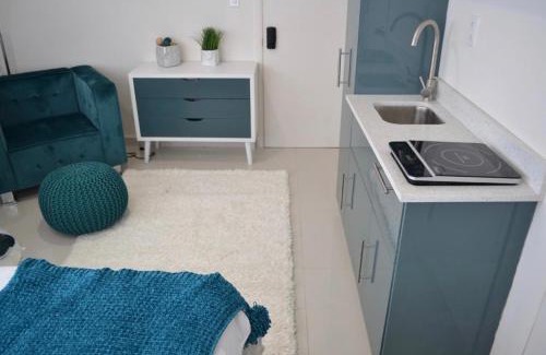Downtown Hollywood Apartment | Luxury Studio Apartment IN Downtown! 26