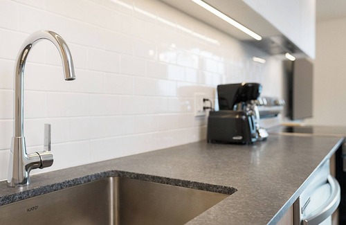 Milton Park Apartment | Luxury Studio in Heart of MTL 904 | Metro access