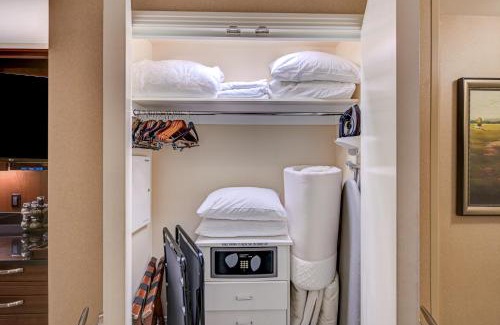 Las Vegas Apartment | Luxury Studio MGM Signature Best Location Lazy River No Resort Fee