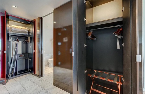Las Vegas Apartment | Luxury Studio STRIP VIEW NO RESORT FEE Palms Place