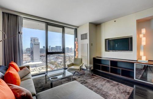 Las Vegas Apartment | Luxury Studio STRIP VIEW NO RESORT FEE Palms Place