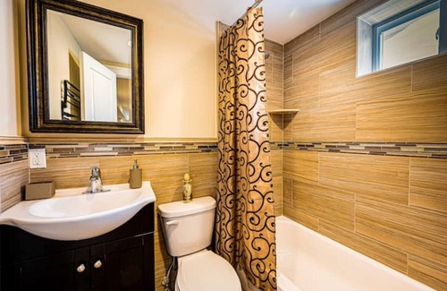 Elmont Apartment | Luxury Studio Suite. Walking distance to UBS Arena