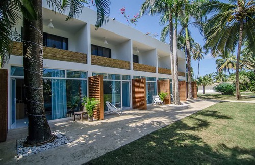Cabarete Apartment | Luxury suite with billiard table, jacuzzi, pool, right on a sandy beach!
