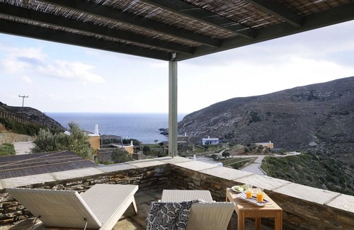 Andros Apartment | Luxury Suite with Panoramic Sea View in Zorgos