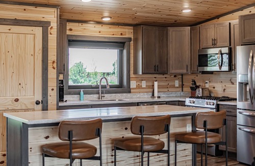 Tetonia House | Luxury Teton Valley Home Yellowstone JacksonHole Grand Targhee 6bd 4 Bath