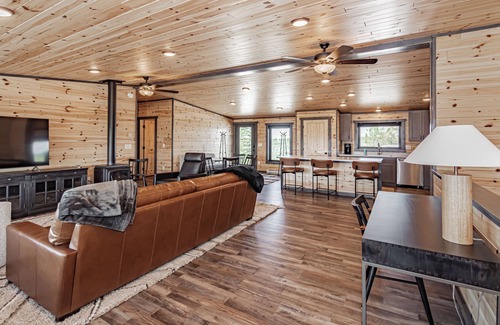 Tetonia House | Luxury Teton Valley Home Yellowstone JacksonHole Grand Targhee 6bd 4 Bath