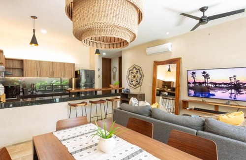Zama Apartment | Luxury Three Bedroom Jungle Suite Private Pool TL19