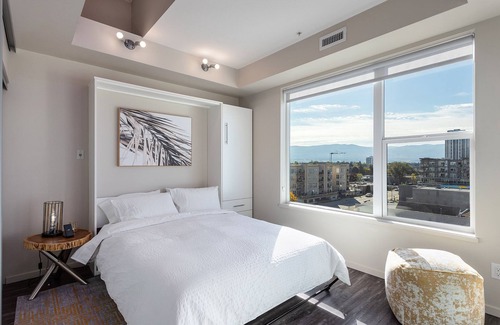 Kelowna Central Business District Condo | Luxury Top Floor 2 bdrm Condo in Downtown Kelowna