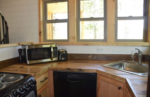 Gatlinburg - Pigeon Forge Ski Chalet | Luxury treehouse built by The Treehouse Guys of the DIY show