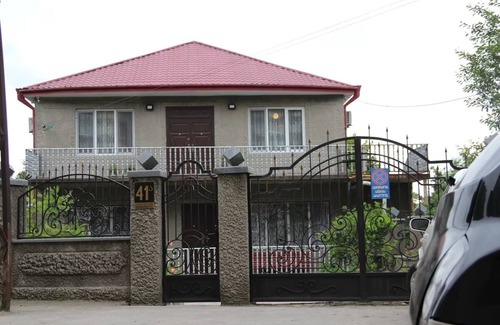 Kutaisi Apartment | Luxury Triple Room, 1 Double Bed