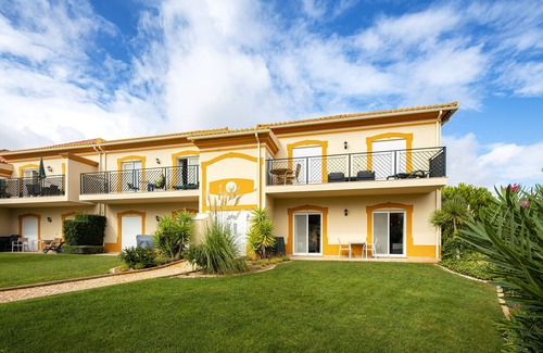Atalaia Apartment | Luxury two-bedroom apartment with free use of pool, gym and spa