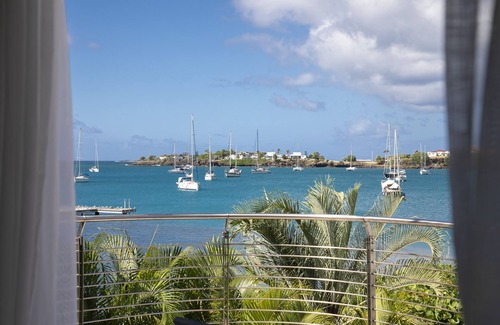 Lance aux Epines Condo | luxury Two Bedroom Private Home/your ideal way to vacation