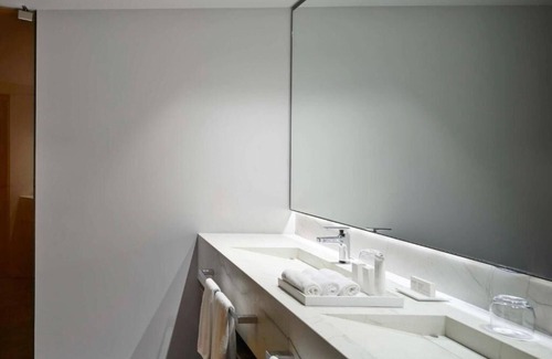 Hipodromo Hotel | Luxury Urban Escape w/Balcony &Terrace, Pet-friendly, Near El Pendulo Bookstore!