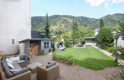 Karden House | Luxury vacation home with sauna and garden. All bedrooms with their own new bathroom