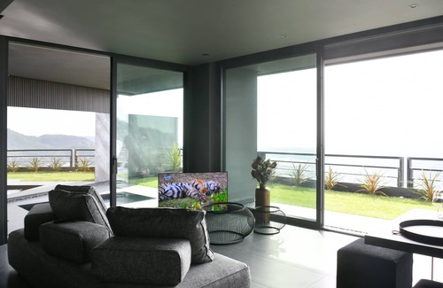 Villanuova sul Clisi House | Luxury VIEW LAKE Elegant Villa in the Salò area with private pool and lake view