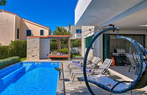 Novalja Villa | Luxury Villa Andromeda with Pool