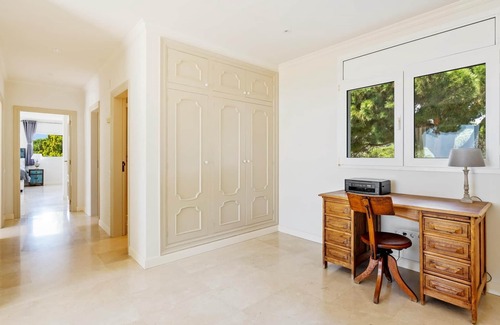 Arenys de Munt Villa | Luxury Villa Buena Vista Pool and Garden