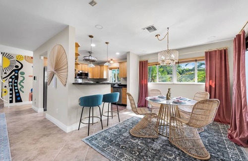 South Corals Apartment | Luxury Villa I Pool, Jacuzzi, Cinema & Game Room