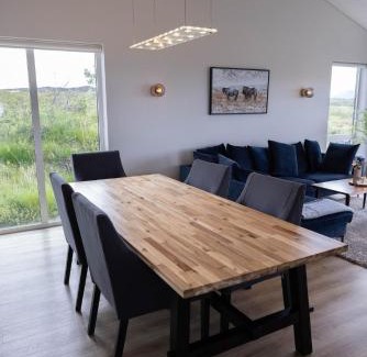 Selfoss Villa | Luxury Villa in Golden Circle with hot tub