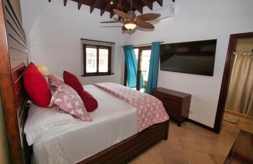 Pristine Bay Villa | Luxury Villa In Prestigious Pristine Bay, Home Of The Black Pearl Golf Course
