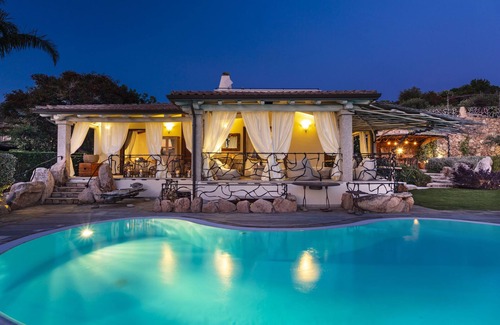 San Teodoro Villa | Luxury Villa SALINA Front Beach