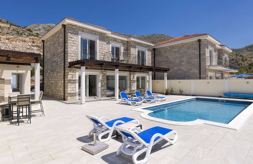 Ravno Villa | Luxury Villa Ragusa with pool+Jacuzzi - near Dubrovnik