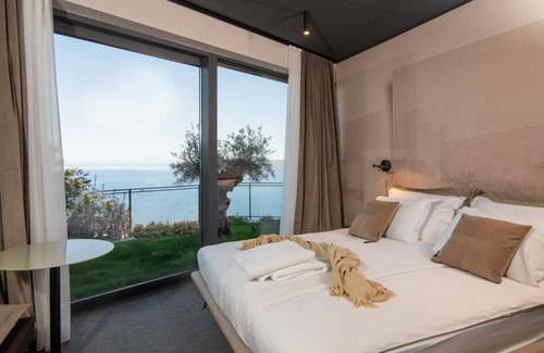 Mosenice Villa | Luxury Villa Vista Hills near Opatija, heated pool, jacuzzi, sauna, gym, family