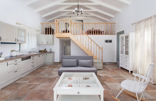 Agia Marina Villa | Luxury Villa with Private Pool, Tennis Court & Vineyard | Aneli Villa Elissavet