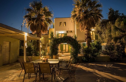 Skala Villa | Luxury Villa with Jacuzzi, Infinity Pool And Spectacular Sea & Mountain Views