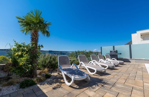 Grizane House | Luxury villa with private pool, sea view