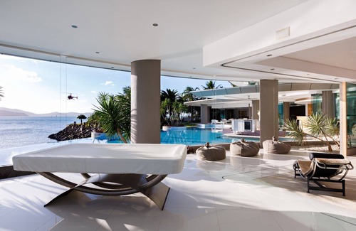 Mandalay House | Luxury Villas Aqua (With Car Parking)