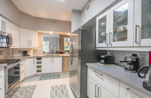 Aventura Condo | Luxury Waterfront Condo with Resort Amenities!
