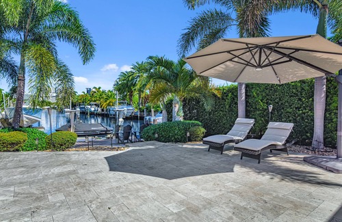 Garden Isles House | Luxury Waterfront house/Heated pool in paradise