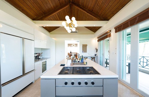 Sabana Abajo Villa | Luxury Waterfront Villa w/Pool, Spa, Sauna, & Dock—10Min from San Juan&Airportn