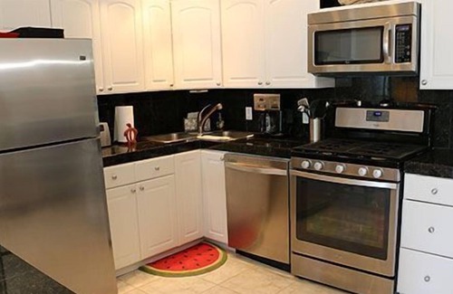 Ualapue Apartment | Luxury With a View!!! Designer Furnished (Wavecrest Resort)